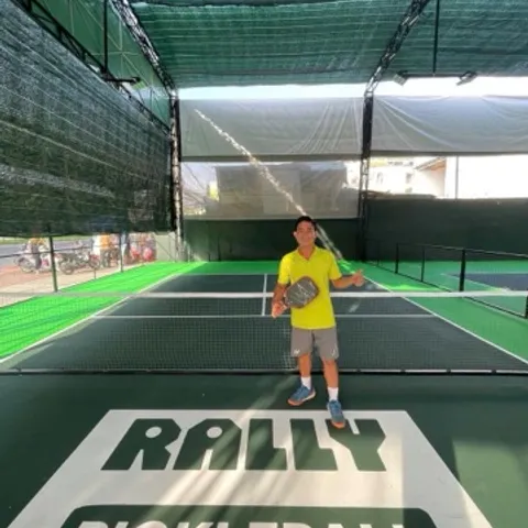 Social Pickleball và Coach Hiếu