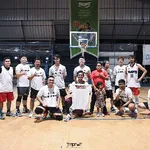 Mi - Dunk Basketball