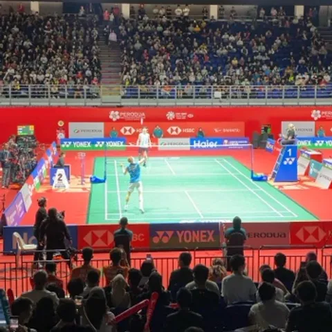 Crazy Tuesday Badminton