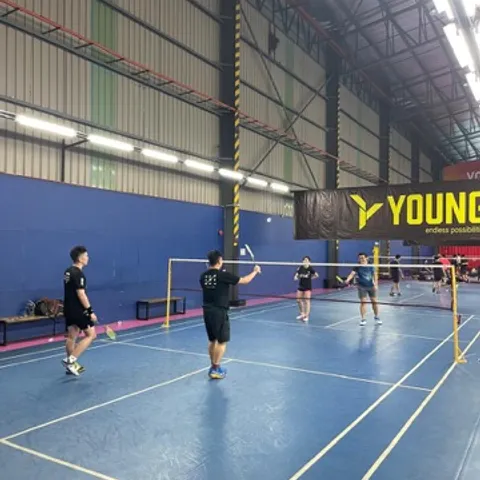 Ice Badminton Club