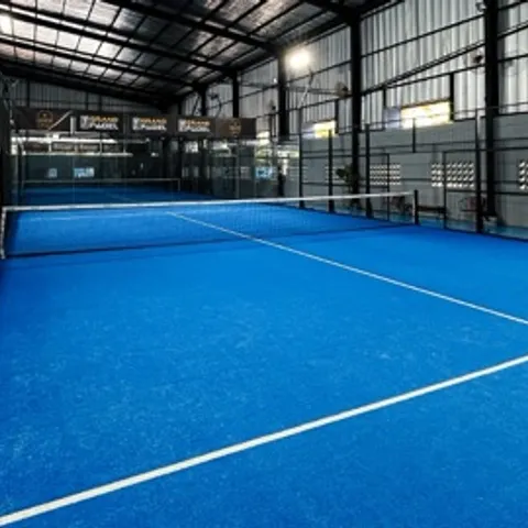Grand Social Padel