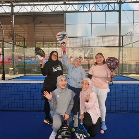 Padel syariah women
