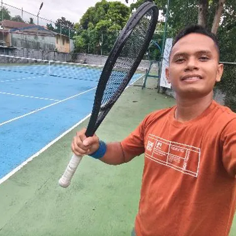 Joy /Love Tennis  BLTA Batangas City (coach John)