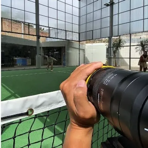 SPORT WITH PHOTOGRAPHER