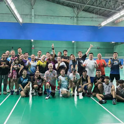 D.A. Elite Shuttlers