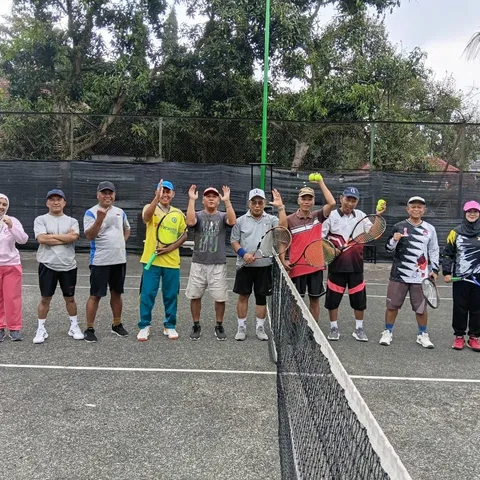 Tlogomas Tennis Club