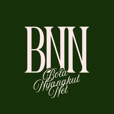 Bola Nyangkut Net 
