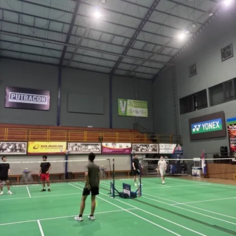 Smash Sampai Pingsan