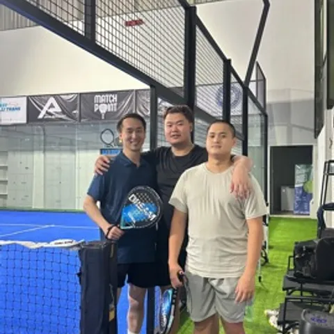 BALI WITH CLIFF ( Padel club ) 