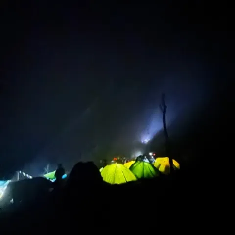 Hiking Lucu