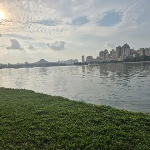 Connection point (hiking in Singapore)