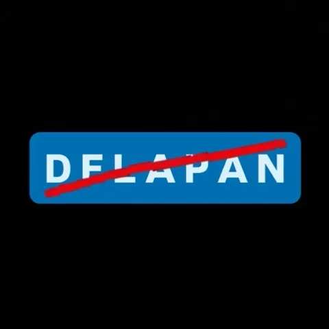 Delapan Coret Padel Club
