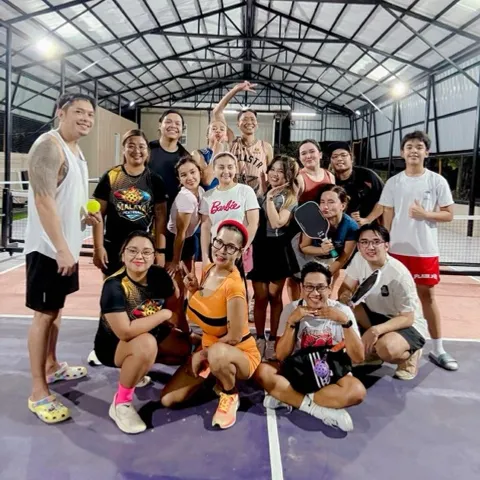 Mama Mama Pickleball Club