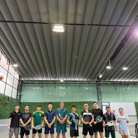 THEB HOÀNG VĂN THỤ