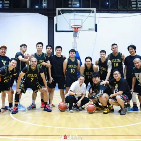 Bulldogs basketball community