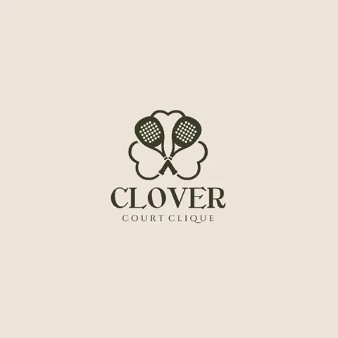 Clover Court Clique☘️