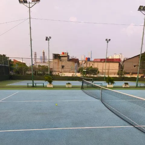 Tennis Semanggi 