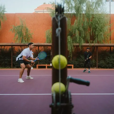 ACE & SMILE TENNIS CLUB