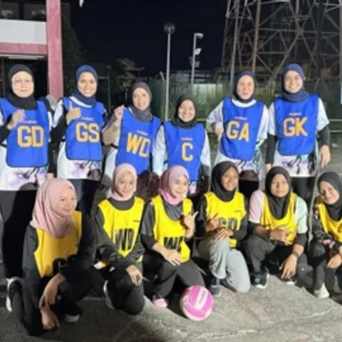 UNITED LADIES 