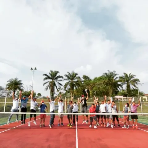 Zamrud Tennis Club 