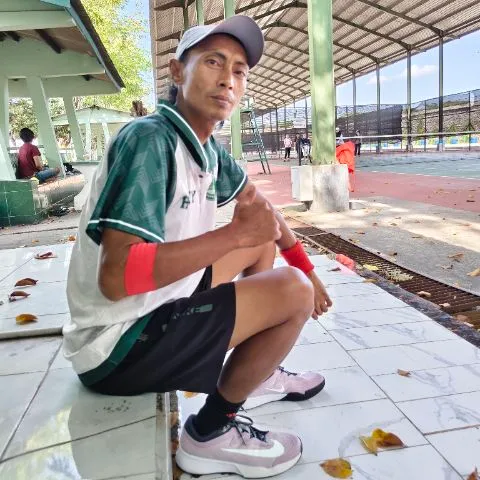 Hen-Q fun tenis
