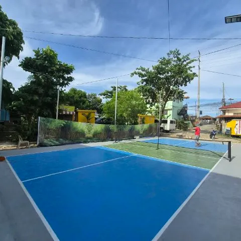 Picklebud Sports Club