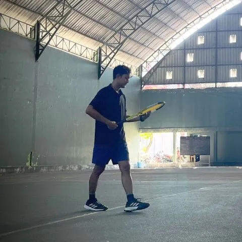 Azis_Tenis_Club