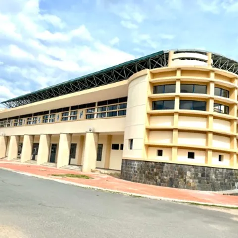 Nhà thi đấu Trường Đại học Nông Lâm thủ Đức .