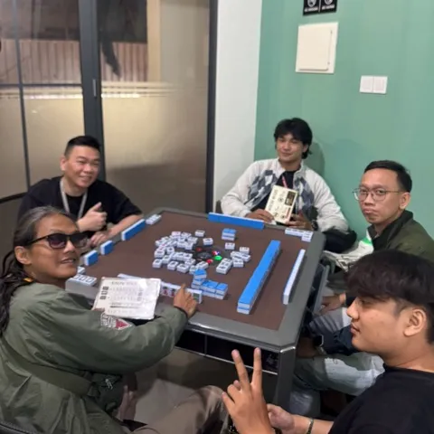 La Bonte Mahjong Community ( GS BSD ALSUT )