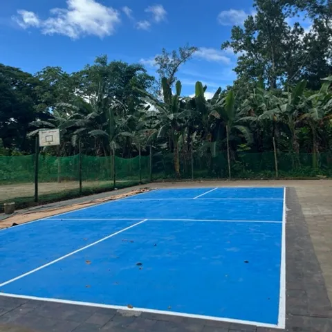 Uno’s Pickleball Court