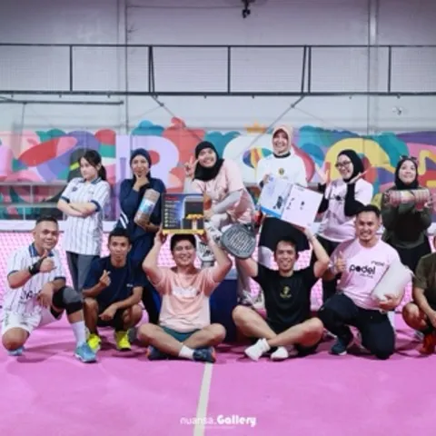 911 Padel Squad