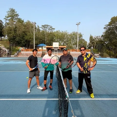 Tenis Suka-Suka