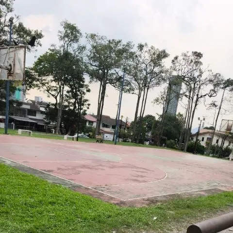 Friday 5pm 4x4 Sri Rampai Court