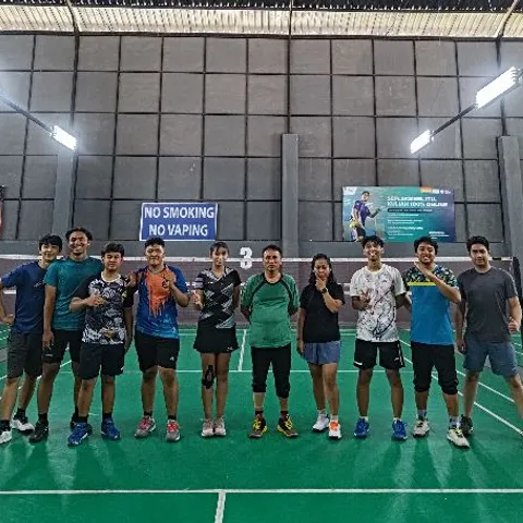Rising Star Mabar Badminton