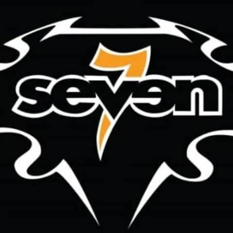 Se7en Social Pickleball