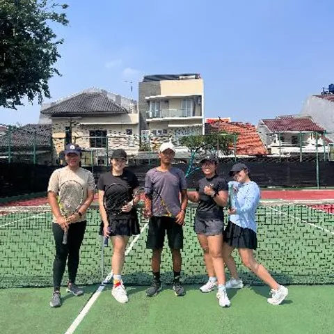 Yanto Tennis Club Kelapa Gading