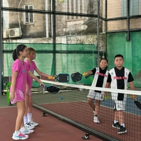 Kid club pickleball