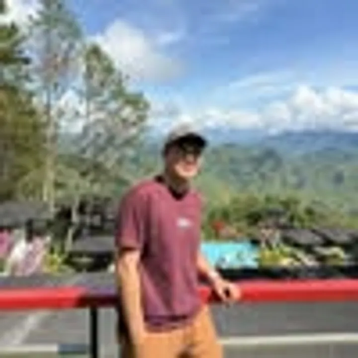 Jomari Recera avatar