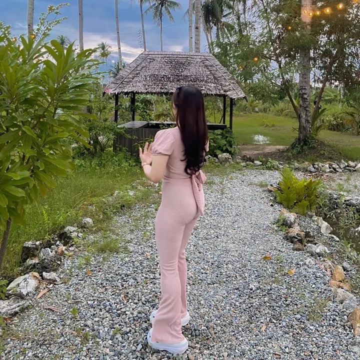 Nadya avatar