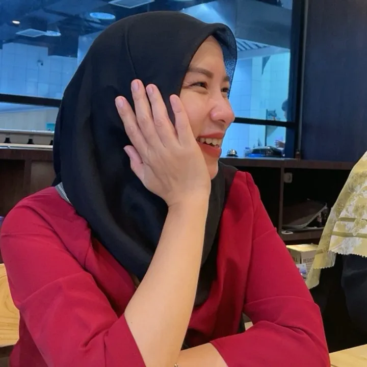 Dina avatar