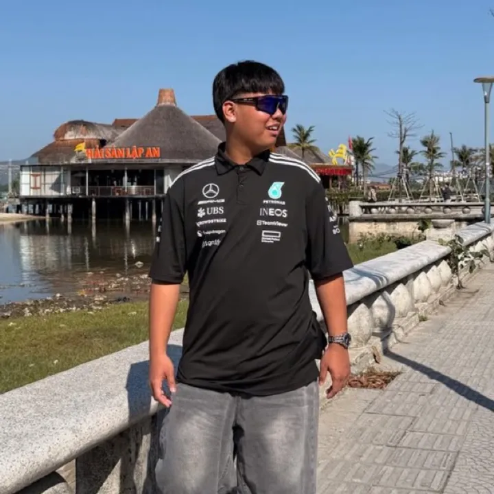 DJ