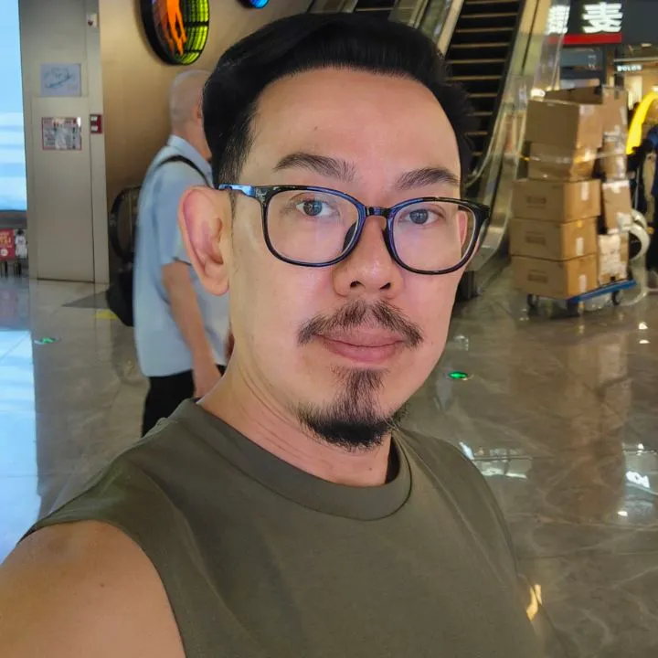 Janssen Tan