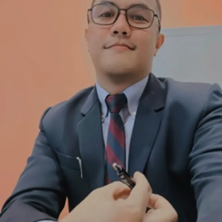 Luis avatar