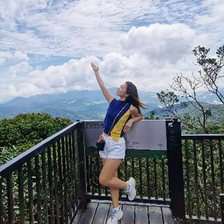 Sze Ching avatar